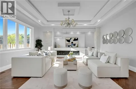 7 Riesling Court Hamilton ON L8G 0B4