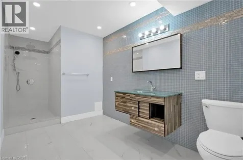 7 Riesling Court Hamilton ON L8G 0B4