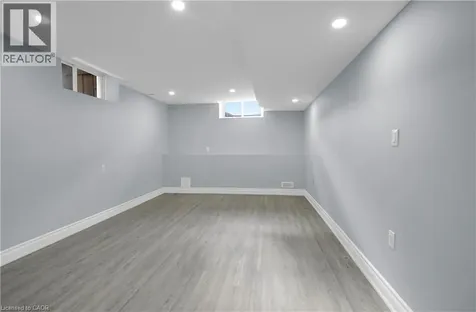 7 Riesling Court Hamilton ON L8G 0B4