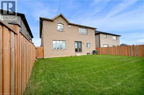 7 Riesling Court Hamilton ON L8G 0B4
