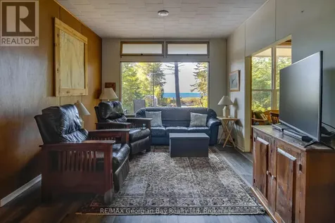100 Nottawaga Drive Tiny ON L0L 2J0
