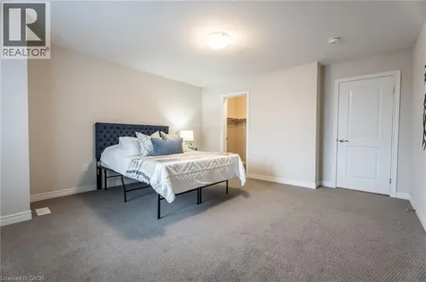 88 Sycamore Street Welland ON L3C 0H8