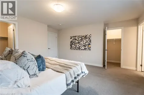 88 Sycamore Street Welland ON L3C 0H8