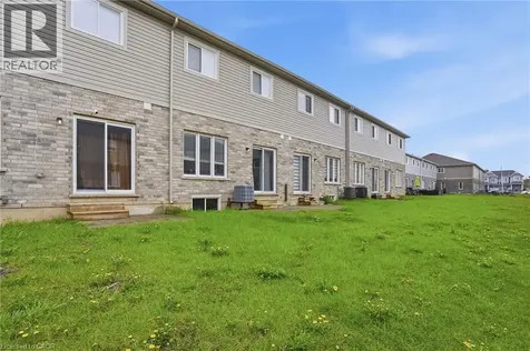88 Sycamore Street Welland ON L3C 0H8