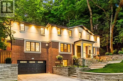 52 Roxborough Drive Toronto ON M4W 1X1