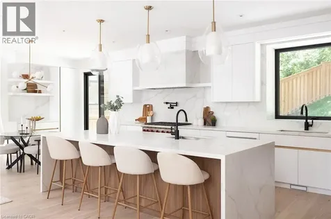 52 Roxborough Drive Toronto ON M4W 1X1