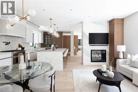 52 Roxborough Drive Toronto ON M4W 1X1