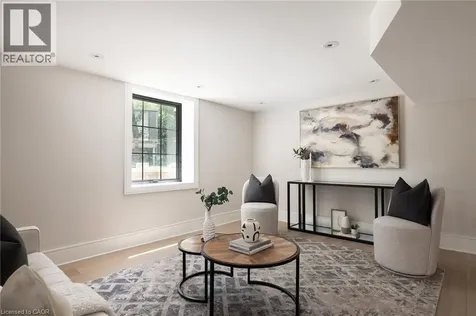 52 Roxborough Drive Toronto ON M4W 1X1