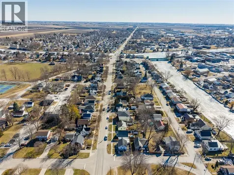 85 Main Street Wallaceburg ON N8A 2G7
