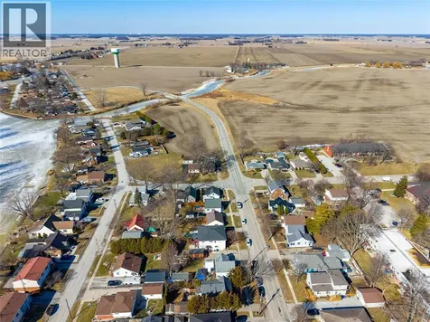 85 Main Street Wallaceburg ON N8A 2G7