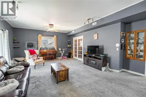 85 Main Street Wallaceburg ON N8A 2G7