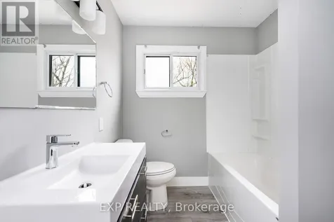 104 Settlers Way Road Blue Mountains ON L9Y 0N9