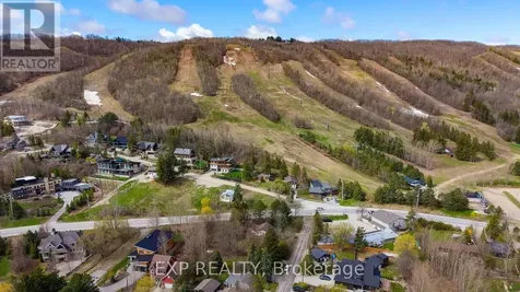 104 Settlers Way Road Blue Mountains ON L9Y 0N9
