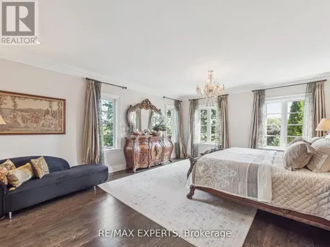 105 Eden Vale Drive South King ON L7B 1L9