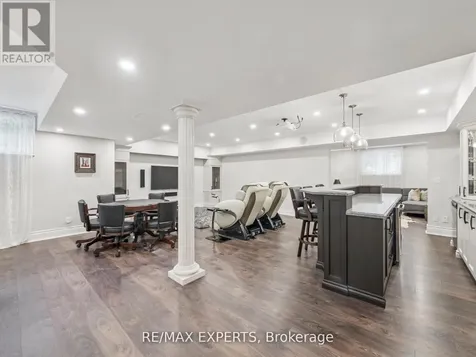 105 Eden Vale Drive South King ON L7B 1L9