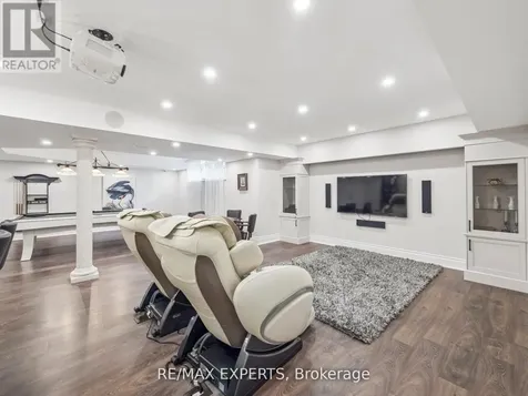 105 Eden Vale Drive South King ON L7B 1L9