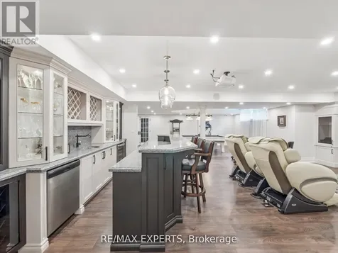 105 Eden Vale Drive South King ON L7B 1L9