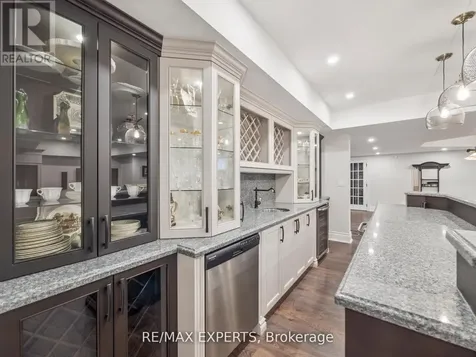 105 Eden Vale Drive South King ON L7B 1L9