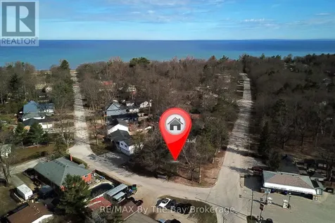 122 24th Street N W/s Street Wasaga Beach ON L9Z 2E8