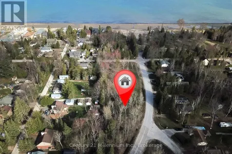 32 Sunnidale Road North Wasaga Beach ON L9Z 2B7