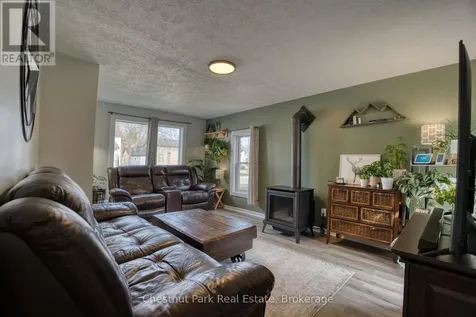 529 Claude Street South Bruce Peninsula ON N0H 2T0