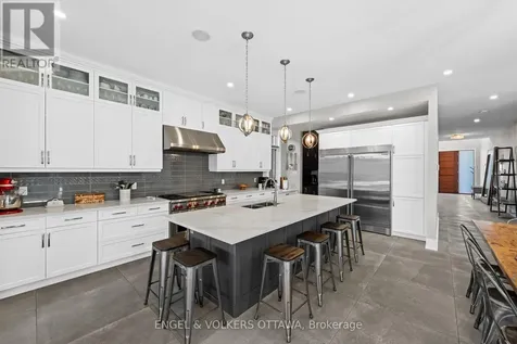 15 Tierney Drive Ottawa ON K2J 4W2