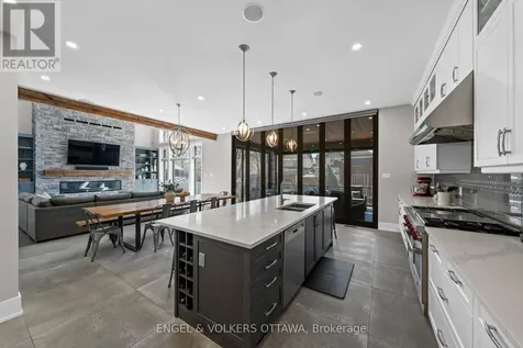 15 Tierney Drive Ottawa ON K2J 4W2