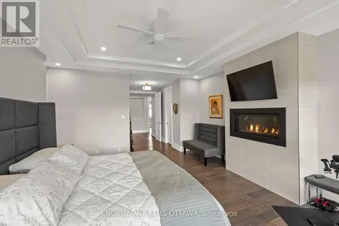 15 Tierney Drive Ottawa ON K2J 4W2