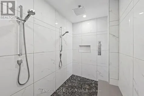 15 Tierney Drive Ottawa ON K2J 4W2