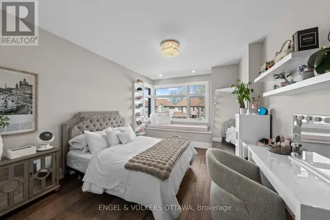 15 Tierney Drive Ottawa ON K2J 4W2