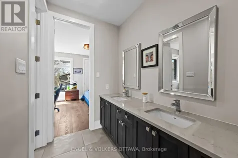 15 Tierney Drive Ottawa ON K2J 4W2