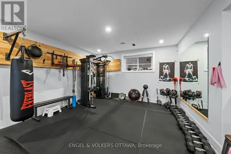 15 Tierney Drive Ottawa ON K2J 4W2
