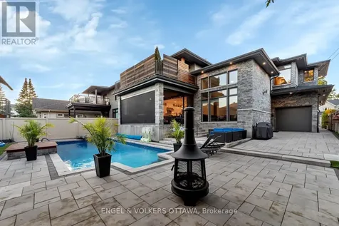 15 Tierney Drive Ottawa ON K2J 4W2