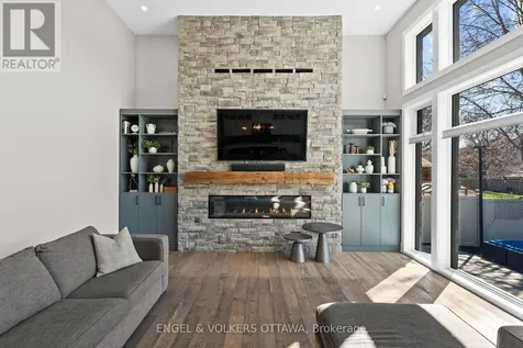 15 Tierney Drive Ottawa ON K2J 4W2