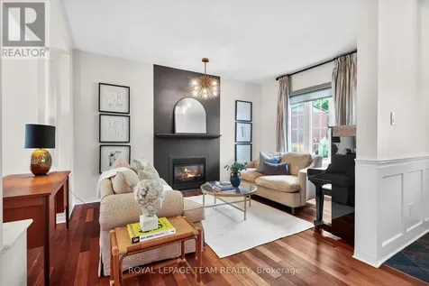 2122 Saunders Avenue Ottawa ON K2A 4C7