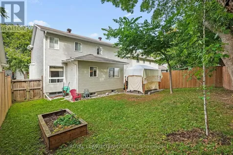 2122 Saunders Avenue Ottawa ON K2A 4C7