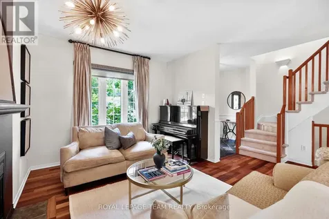 2122 Saunders Avenue Ottawa ON K2A 4C7