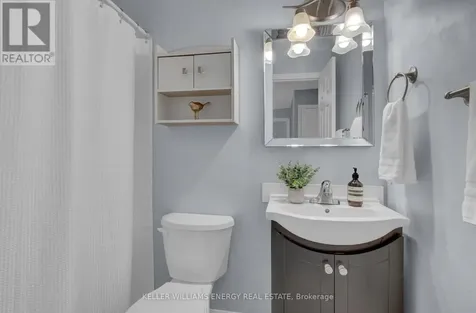 960 Glen Street Oshawa (lakeview) ON L1J 6E8