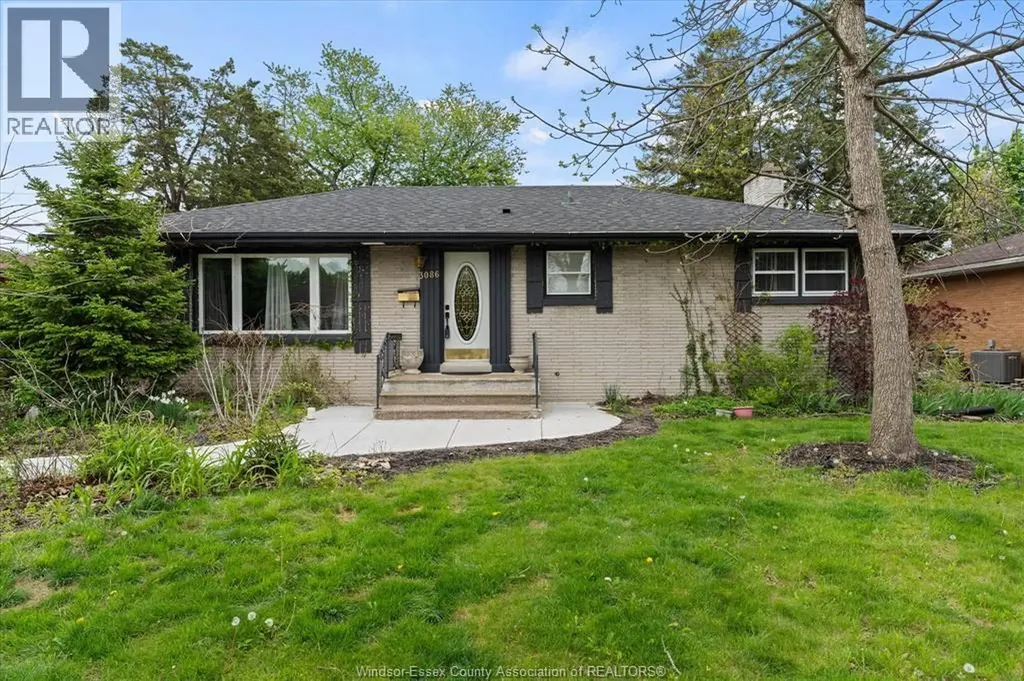 3086 Avondale Avenue Windsor ON N9E 1X3