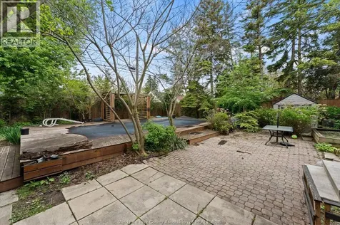 3086 Avondale Avenue Windsor ON N9E 1X3