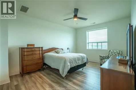 1225 Riverside Windsor ON N9A 0A2