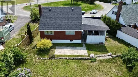 48 Kostuik Crescent Elliot Lake ON P5A 1T3