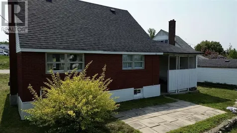 48 Kostuik Crescent Elliot Lake ON P5A 1T3