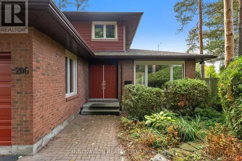206 Cypress Court Ottawa ON K2H 8Z8