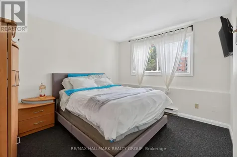 280 Brittany Drive Ottawa ON K1K 4M4