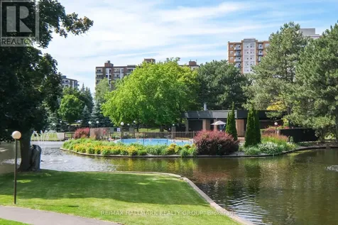 280 Brittany Drive Ottawa ON K1K 4M4