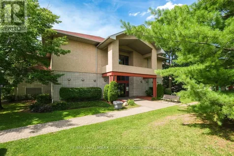 280 Brittany Drive Ottawa ON K1K 4M4