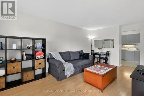 280 Brittany Drive Ottawa ON K1K 4M4