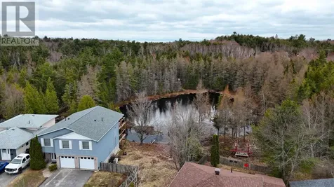 44 Macdonald Court Elliot Lake ON P5A 2V2