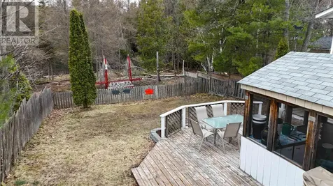 44 Macdonald Court Elliot Lake ON P5A 2V2